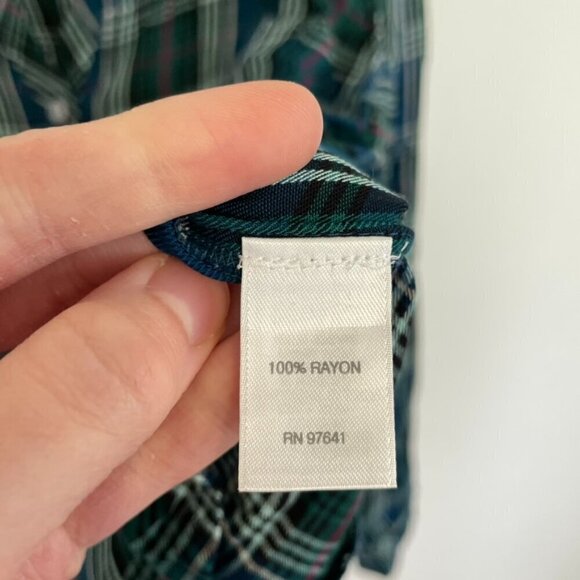 J. JILL Plaid Dipped Hem Button Up Tunic Blue Green Lightweight Button Down S - Picture 9 of 16